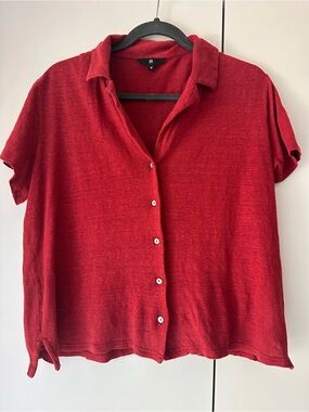 Red Short-Sleeve Button Front Women’s Top linen